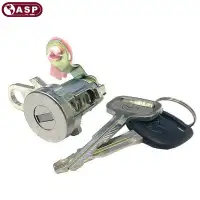 1996-2004 Toyota Tacoma TR47 RH Driver Door Lock Cylinder D-30-144