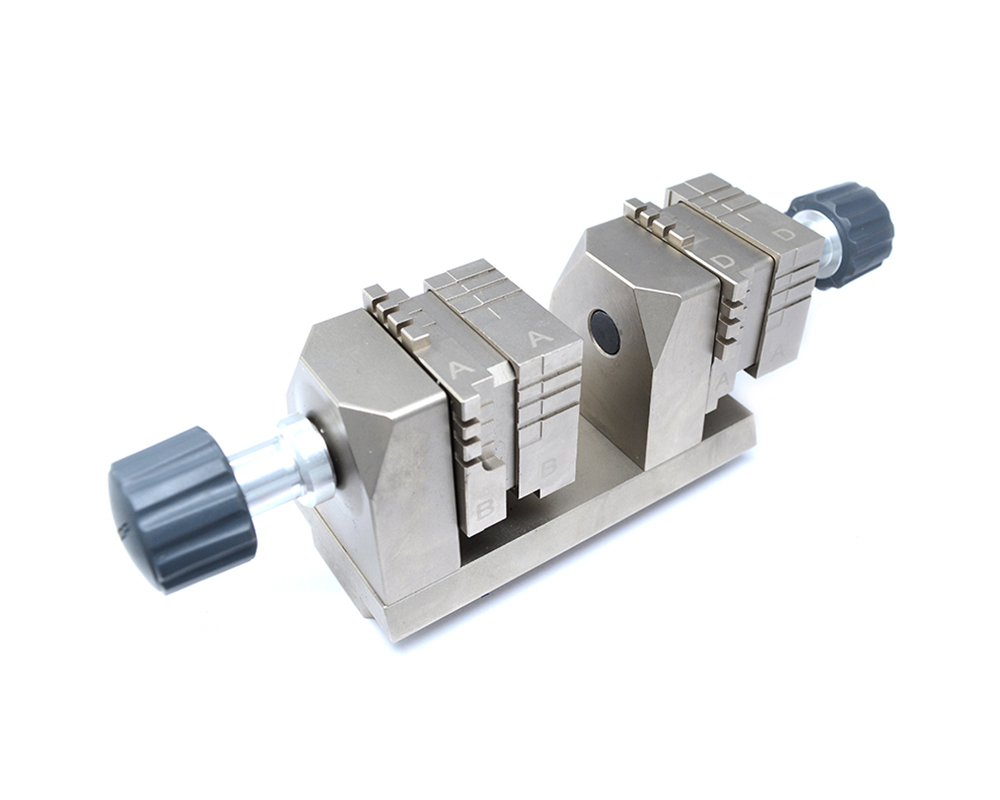 Amazon.com : Kupo TV Junior C-Clamp with Tommy Bar (KG100111